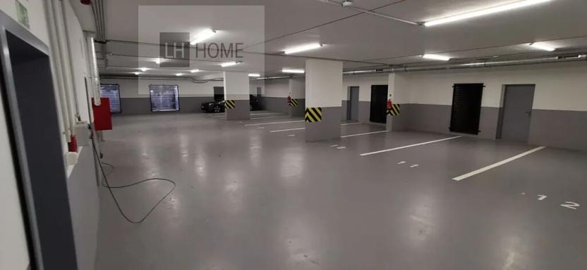 Prodej garážového stání, Karlovy Vary, 14 m2