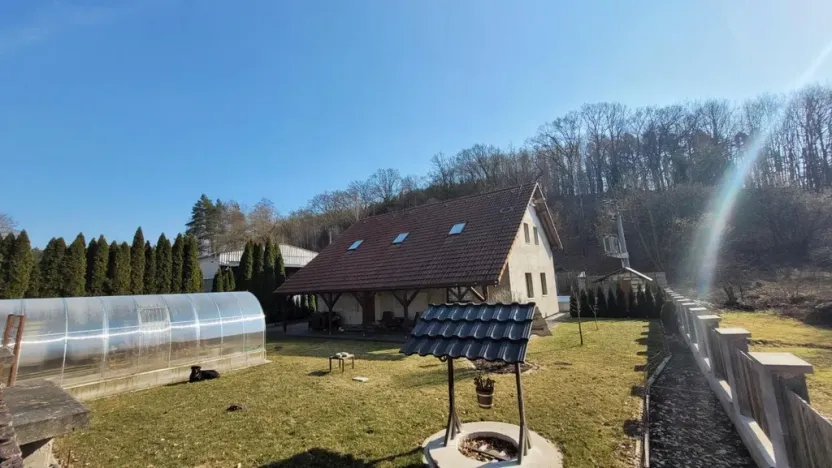 Prodej rodinného domu, Týnec nad Sázavou - Brodce, 187 m2