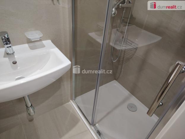 Pronájem bytu 1+kk, Děčín - Děčín III-Staré Město, Zelená, 20 m2