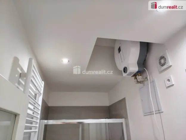 Pronájem bytu 1+kk, Děčín - Děčín III-Staré Město, Zelená, 31 m2