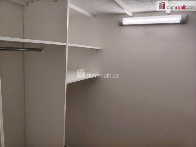 Pronájem bytu 1+kk, Děčín - Děčín III-Staré Město, Zelená, 21 m2