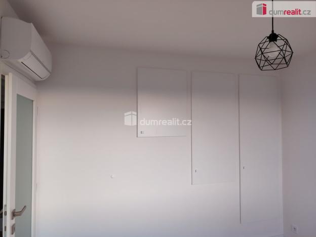 Pronájem bytu 3+1, Děčín - Děčín III-Staré Město, Zelená, 65 m2