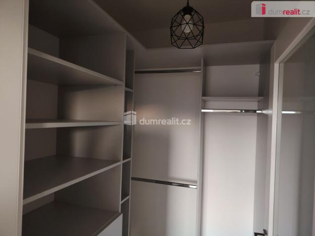 Pronájem bytu 3+1, Děčín - Děčín III-Staré Město, Zelená, 65 m2