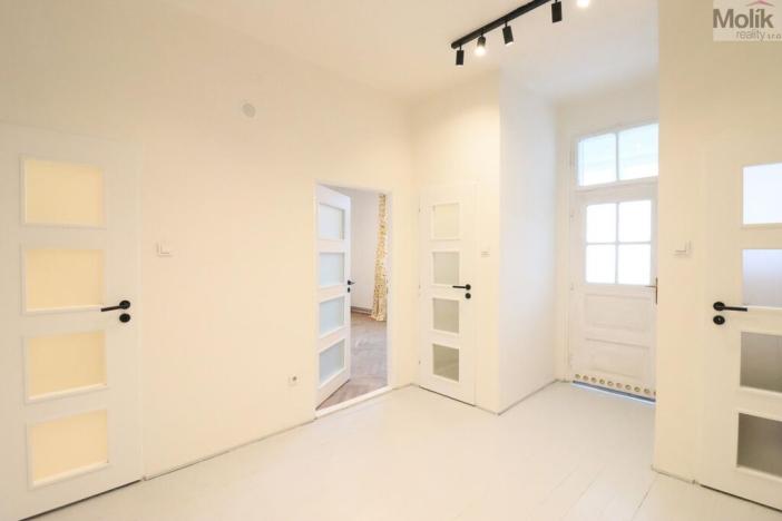 Pronájem bytu 2+1, Chomutov, Křižíkova, 82 m2