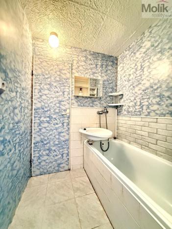 Pronájem bytu 2+1, Meziboří, J. A. Komenského, 44 m2