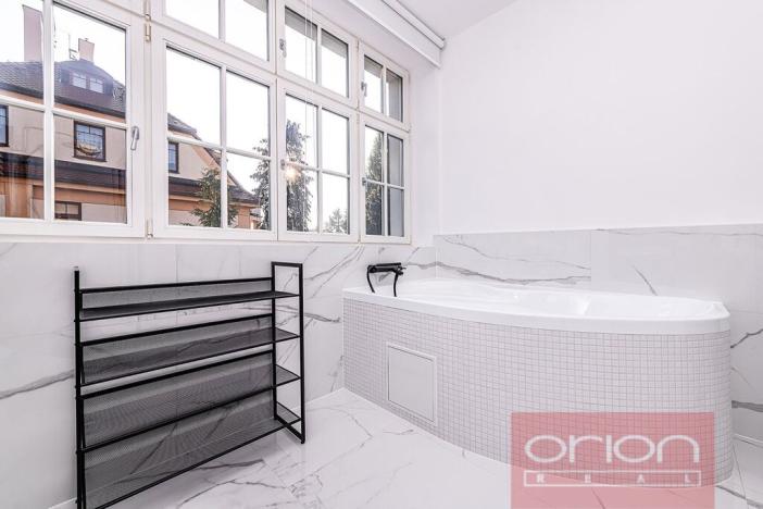 Pronájem bytu 3+1, Praha - Dejvice, Na viničních horách, 140 m2