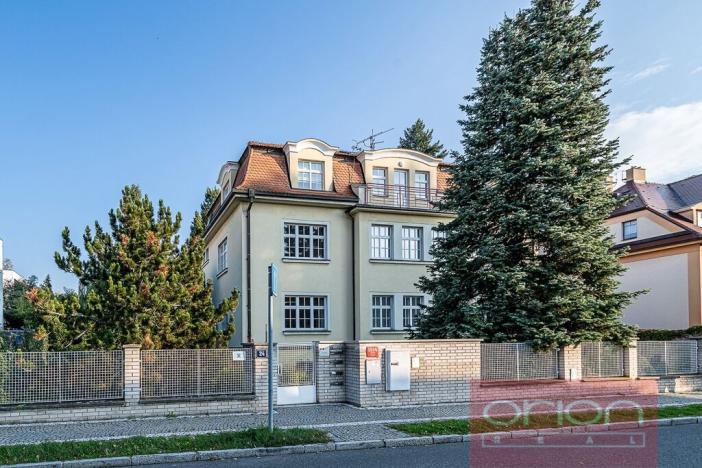 Pronájem bytu 3+1, Praha - Dejvice, Na viničních horách, 140 m2