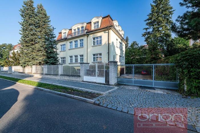 Pronájem bytu 3+1, Praha - Dejvice, Na viničních horách, 140 m2