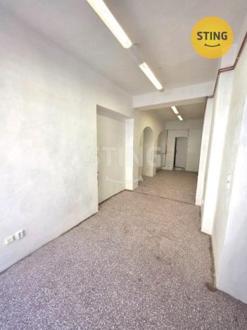 Pronájem obchodního prostoru, Opava, Ostrožná, 25 m2