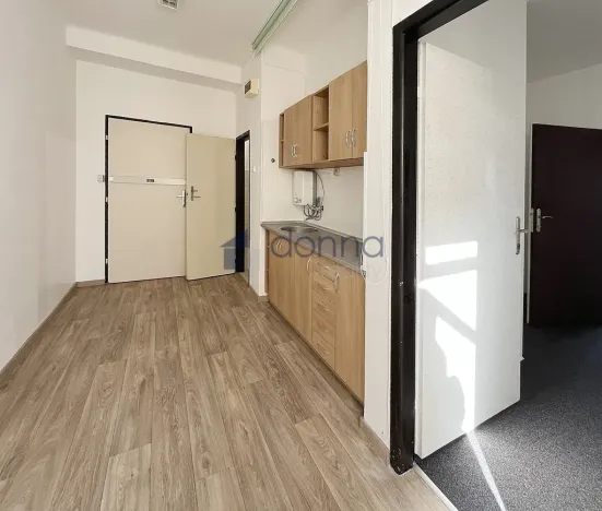 Pronájem kanceláře, Praha, Drahobejlova, 60 m2