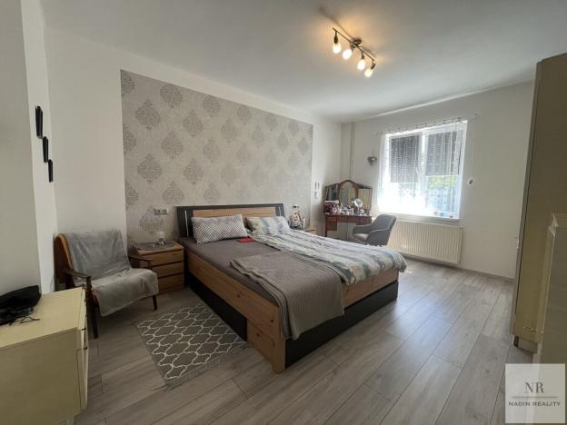 Prodej vícegeneračního domu, Karlovy Vary, Fr. Halase, 226 m2