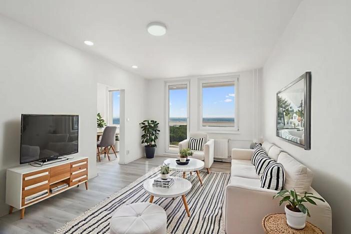 Prodej bytu 3+1, Praha - Troja, Hnězdenská, 74 m2