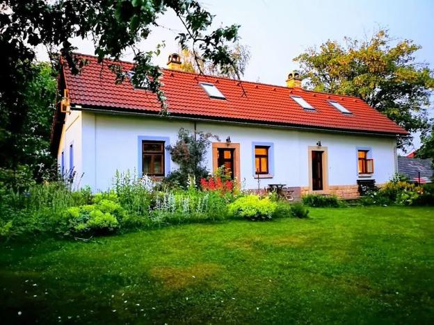 Prodej chalupy, Pecka, 300 m2