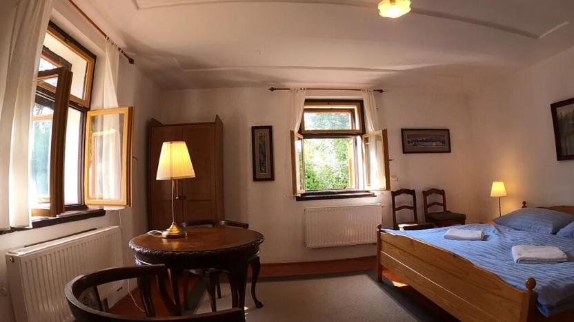 Prodej chalupy, Pecka, 300 m2