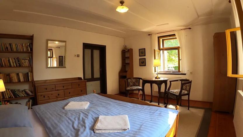 Prodej chalupy, Pecka, 300 m2