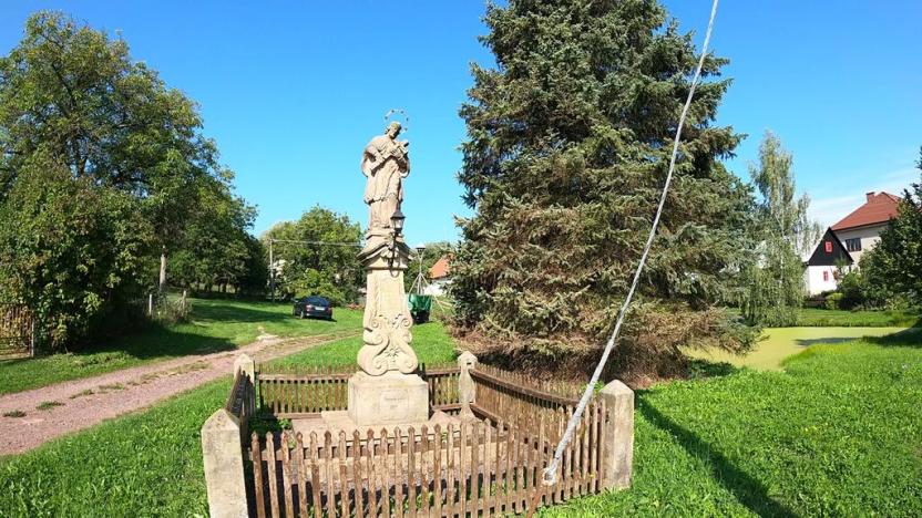 Prodej rodinného domu, Pecka, 300 m2