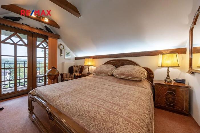 Prodej rodinného domu, Nový Knín, 350 m2