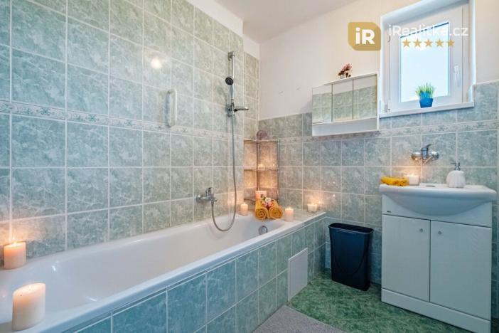 Prodej rodinného domu, Lučice, 225 m2