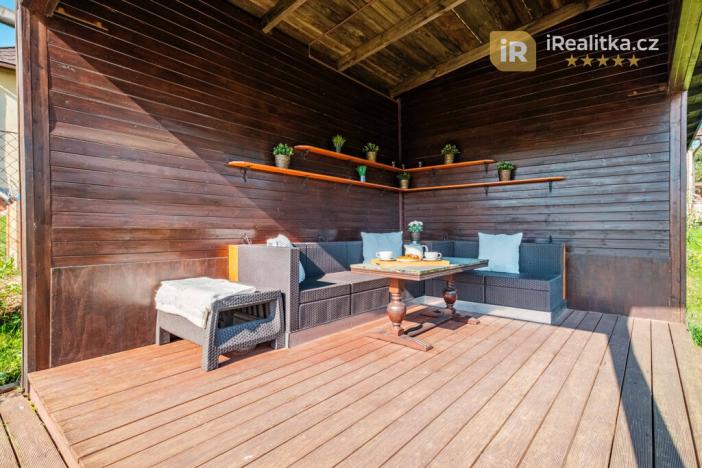 Prodej rodinného domu, Lučice, 225 m2