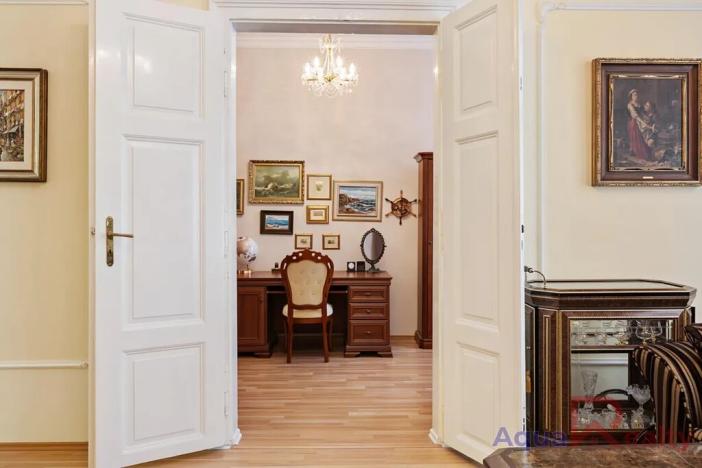 Prodej bytu 3+1, Karlovy Vary, K. Čapka, 88 m2
