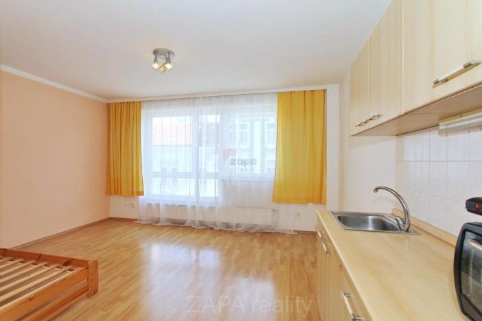 Pronájem bytu 1+kk, Praha - Libeň, Kurta Konráda, 25 m2