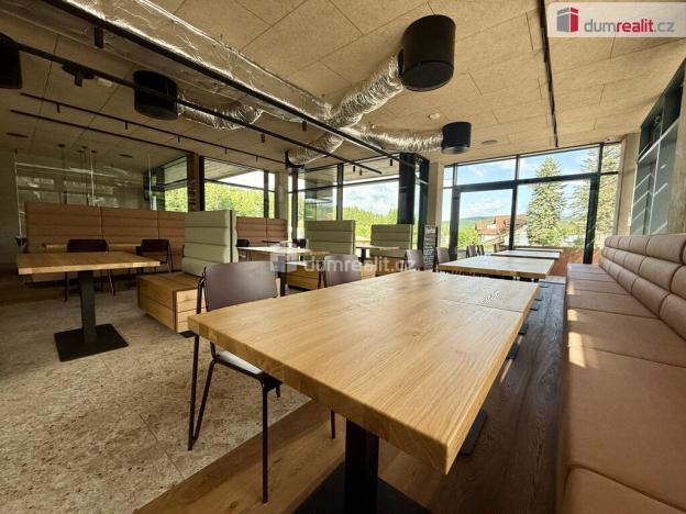 Pronájem restaurace, Harrachov, 220 m2