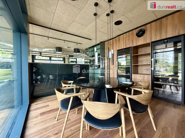 Pronájem restaurace, Harrachov, 220 m2