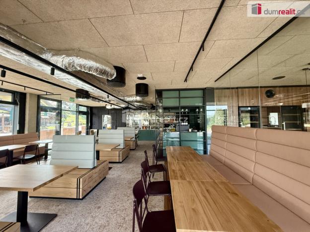 Pronájem restaurace, Harrachov, 220 m2