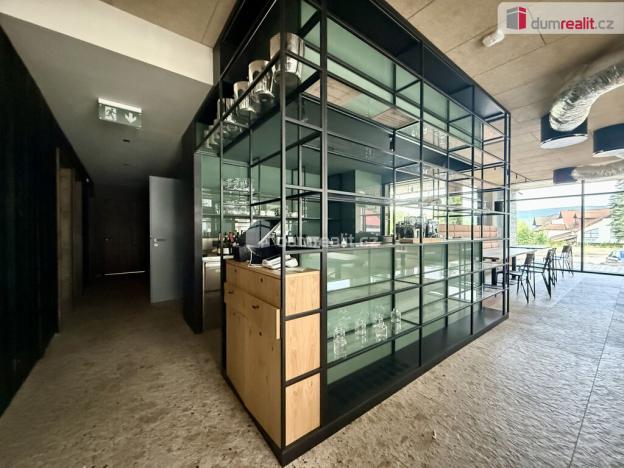 Pronájem restaurace, Harrachov, 220 m2