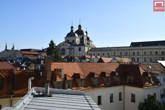 Prodej bytu 2+kk, Olomouc, Dolní náměstí, 61 m2