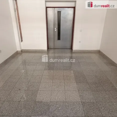 Pronájem kanceláře, Děčín - Děčín IV-Podmokly, Čs. legií, 71 m2
