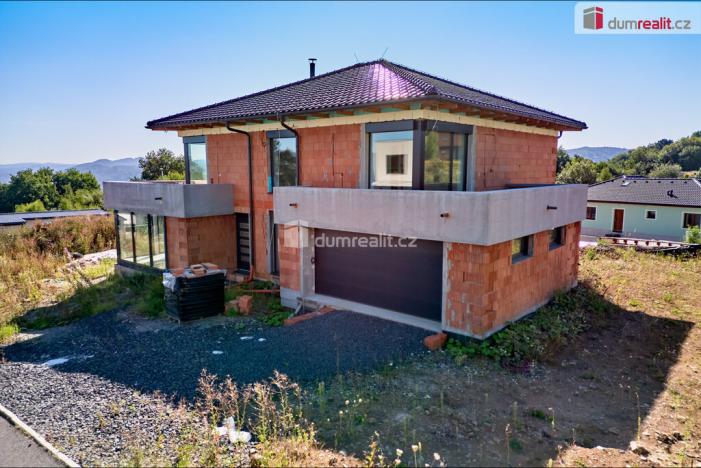 Prodej rodinného domu, Jenišov - Pod Rohem, V Oblouku, 340 m2