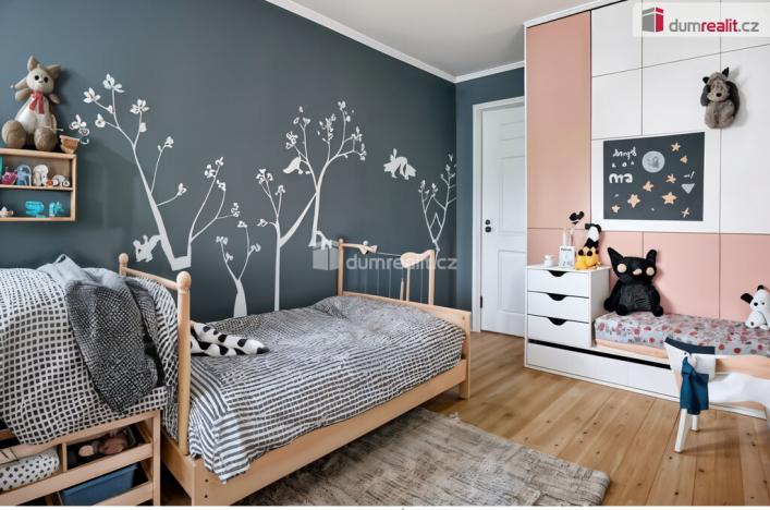 Prodej bytu 3+1, Ostrov, Kollárova, 61 m2