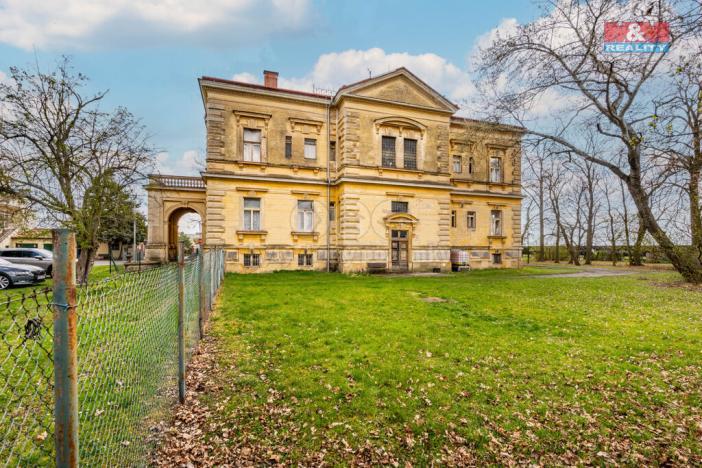 Prodej rodinného domu, Křinec, 630 m2