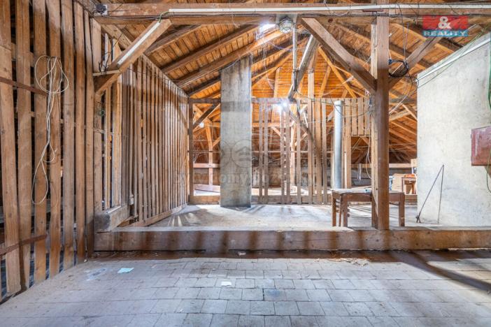 Prodej rodinného domu, Křinec, 630 m2