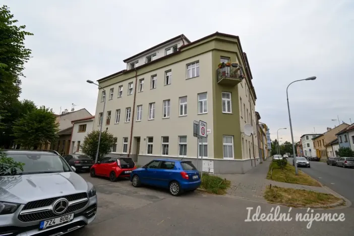 Pronájem bytu 1+1, Brno, Kosmákova, 29 m2