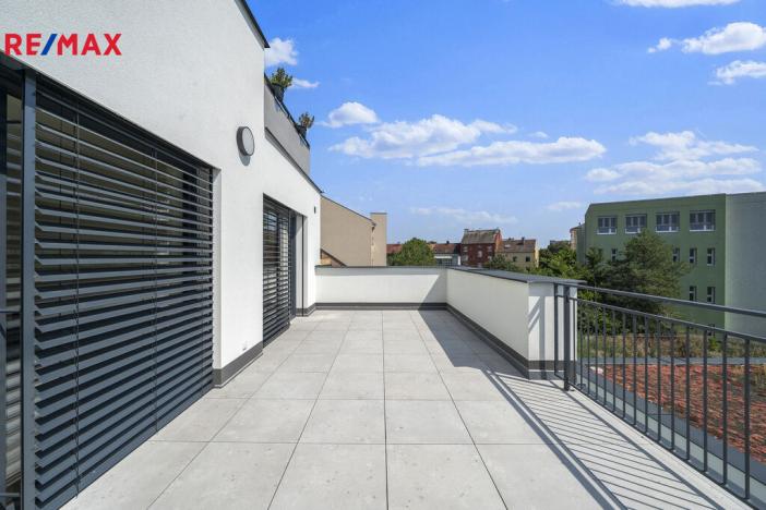 Pronájem bytu 2+kk, Hradec Králové - Pražské Předměstí, Gočárova třída, 48 m2