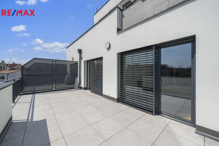 Pronájem bytu 2+kk, Hradec Králové - Pražské Předměstí, Gočárova třída, 48 m2