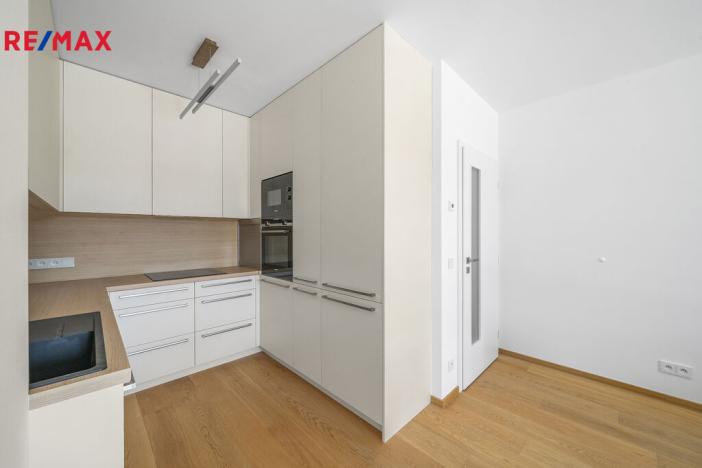 Pronájem bytu 2+kk, Hradec Králové - Pražské Předměstí, Gočárova třída, 48 m2