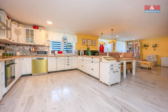 Prodej rodinného domu, Výšovice, 200 m2