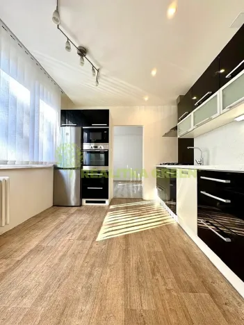 Prodej bytu 3+1, Vsetín, Štěpánská, 76 m2