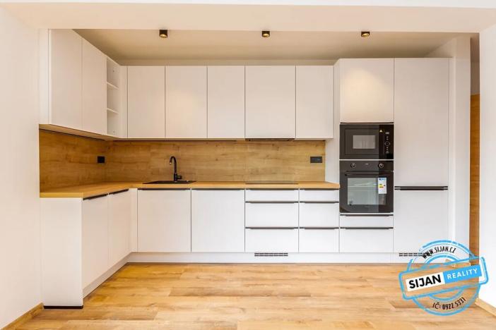 Prodej bytu 3+kk, Ostrava, U Lesa, 73 m2