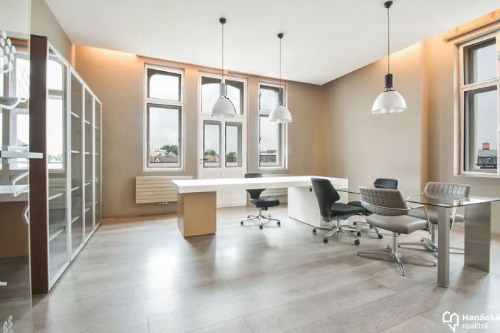 Pronájem kanceláře, Olomouc, tř. Svobody, 420 m2