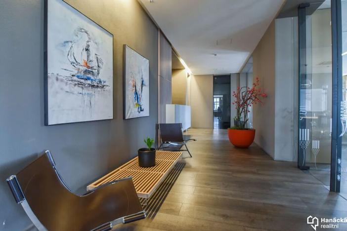 Pronájem kanceláře, Olomouc, tř. Svobody, 420 m2