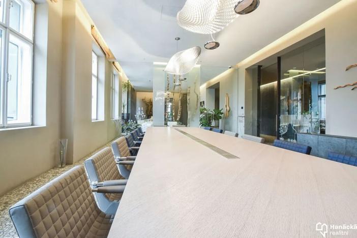 Pronájem kanceláře, Olomouc, tř. Svobody, 420 m2