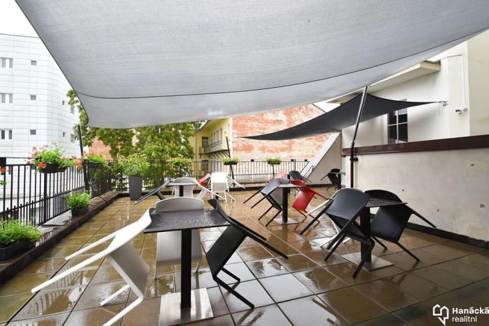 Pronájem kanceláře, Olomouc, tř. Svobody, 420 m2