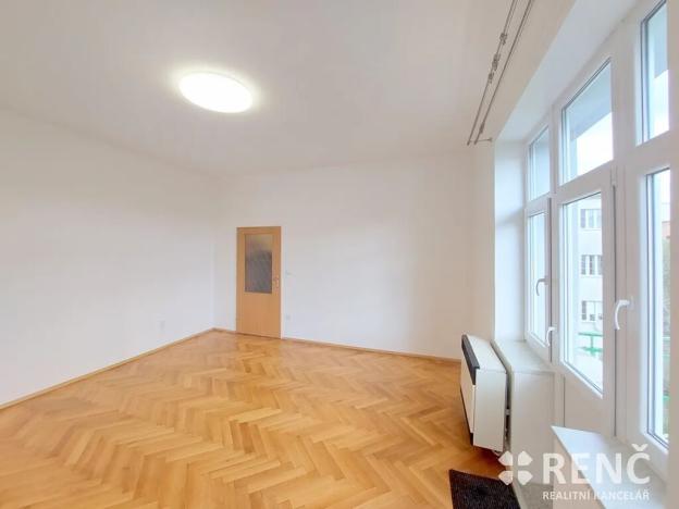 Pronájem bytu 1+kk, Brno, Botanická, 32 m2