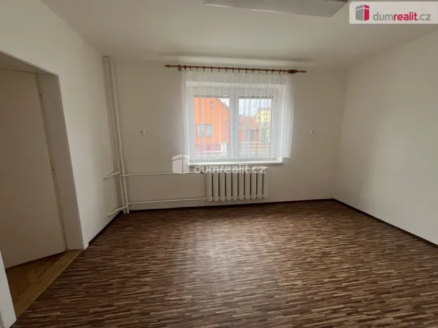 Prodej rodinného domu, Branky, 848 m2