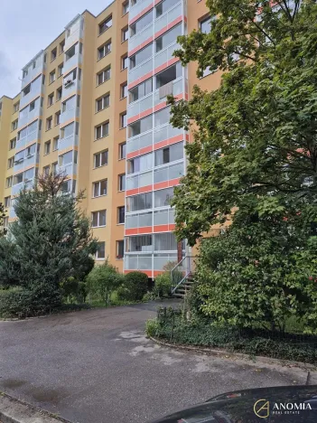Prodej bytu 3+1, Praha - Černý Most, Bryksova, 78 m2