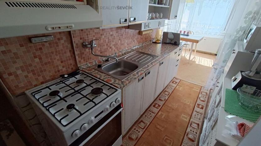 Pronájem bytu 2+1, České Budějovice - České Budějovice 2, J. Opletala, 61 m2